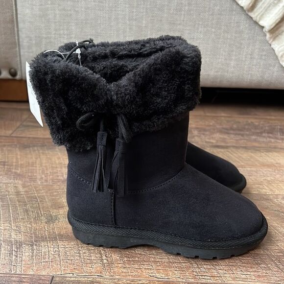 Little Girls Sz 11 Arizona Anna Flat Heel Winter Boots Black NWT 🏷 - Picture 6 of 10